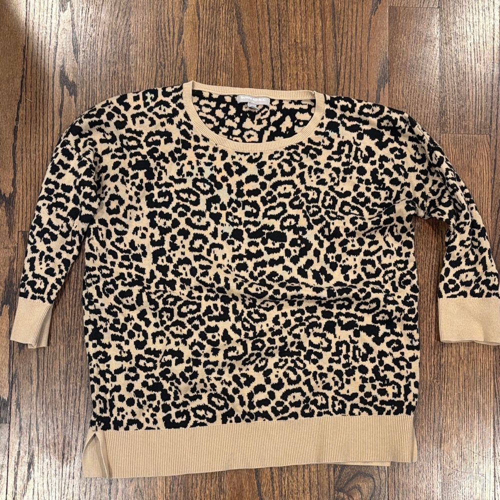 Banana Republic Black and Tan Leopard Print Sweater